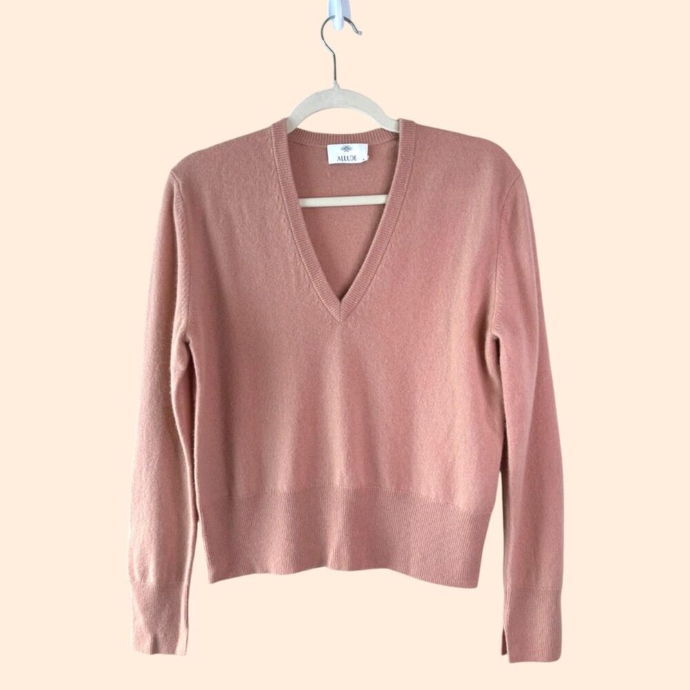 Allude Cashmere V-Neck Sweater